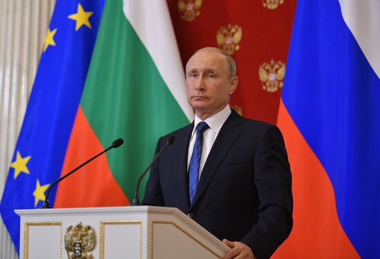 Russian President Vladimir Putin meets with Prime Minister of Bulgaria Boyko Borisov