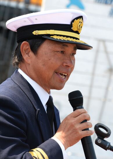 Japan's Kaiwo Maru tall ship welcomed at Vladivostok port