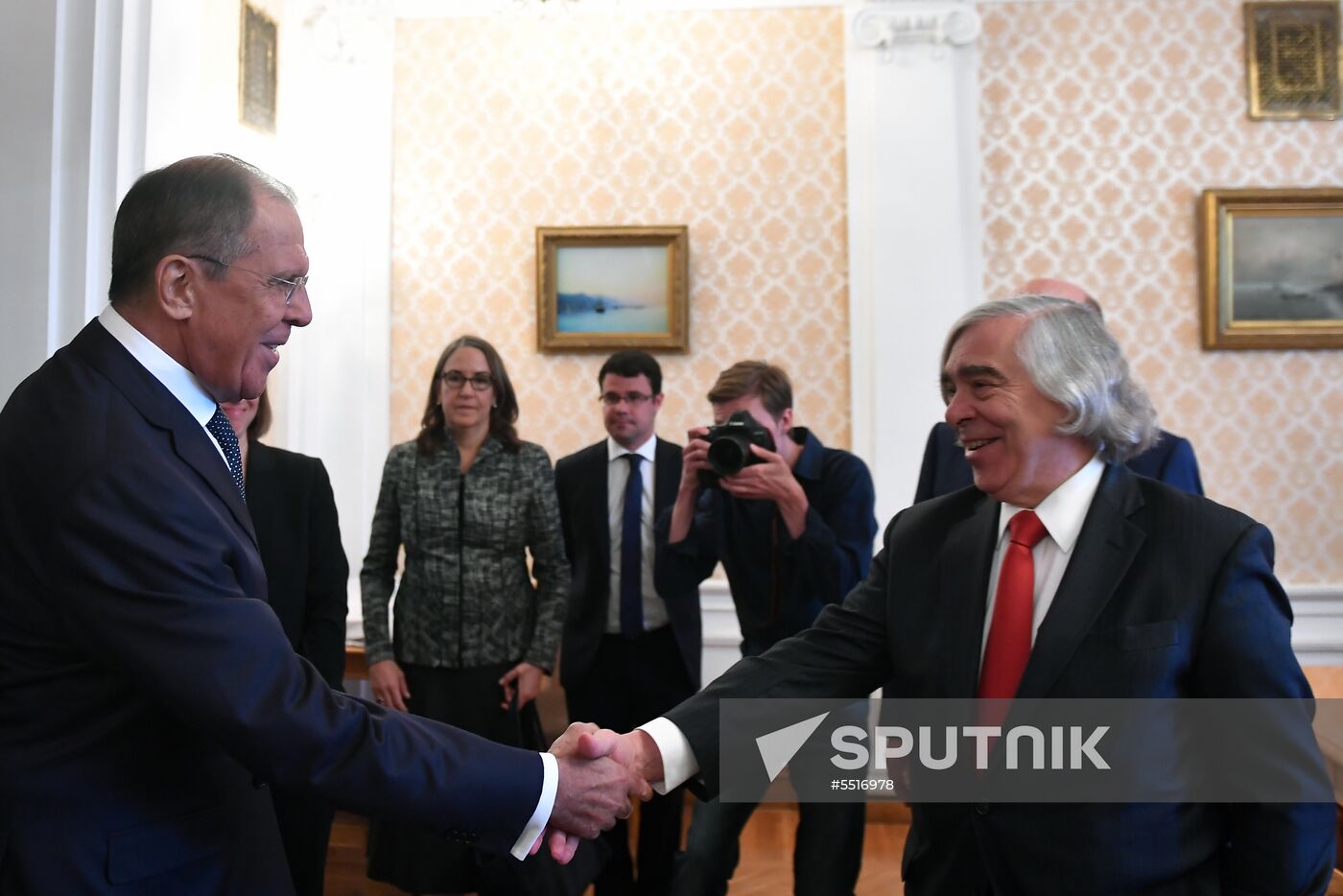 Foreign Minister Sergei Lavrov meets with former US Secretary of Energy Ernest Moniz
