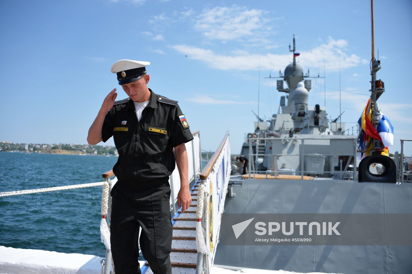 Vyshny Volochek corvette hoists St. Andrew's flag in Sevastopol