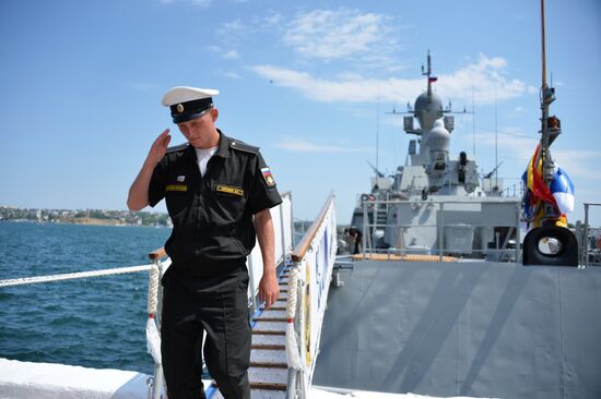 Vyshny Volochek corvette hoists St. Andrew's flag in Sevastopol