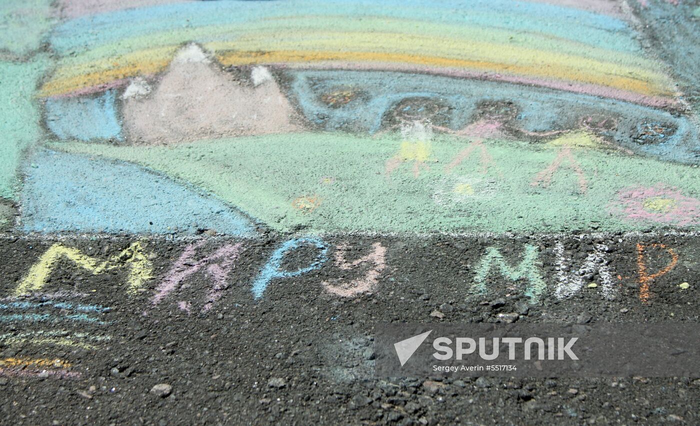 International Children's Day in Donetsk and Lugansk