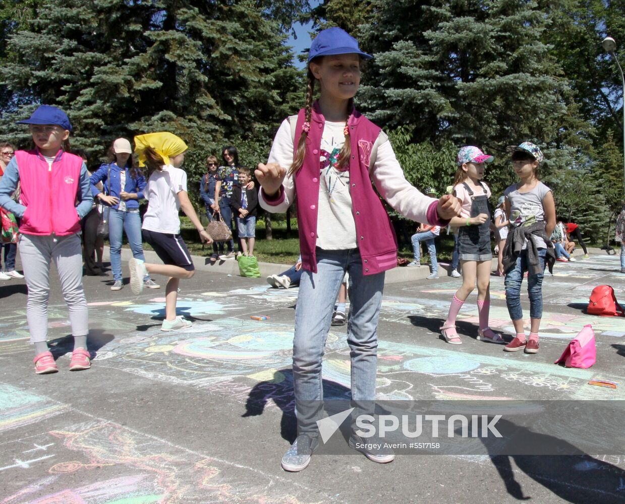 International Children's Day in Donetsk and Lugansk