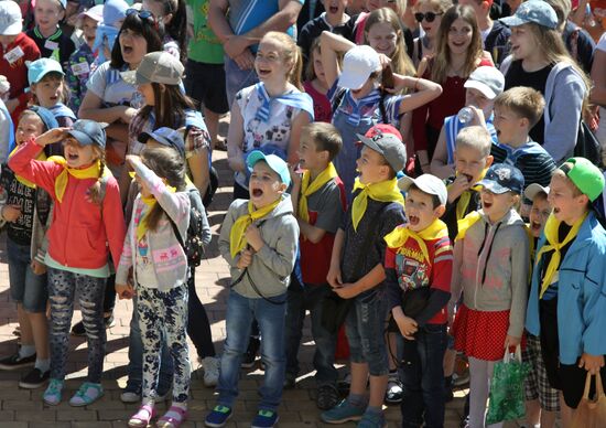 International Children's Day in Donetsk and Lugansk