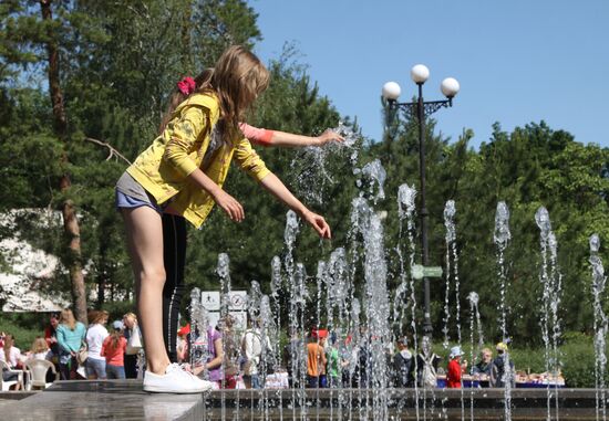 International Children's Day in Donetsk and Lugansk