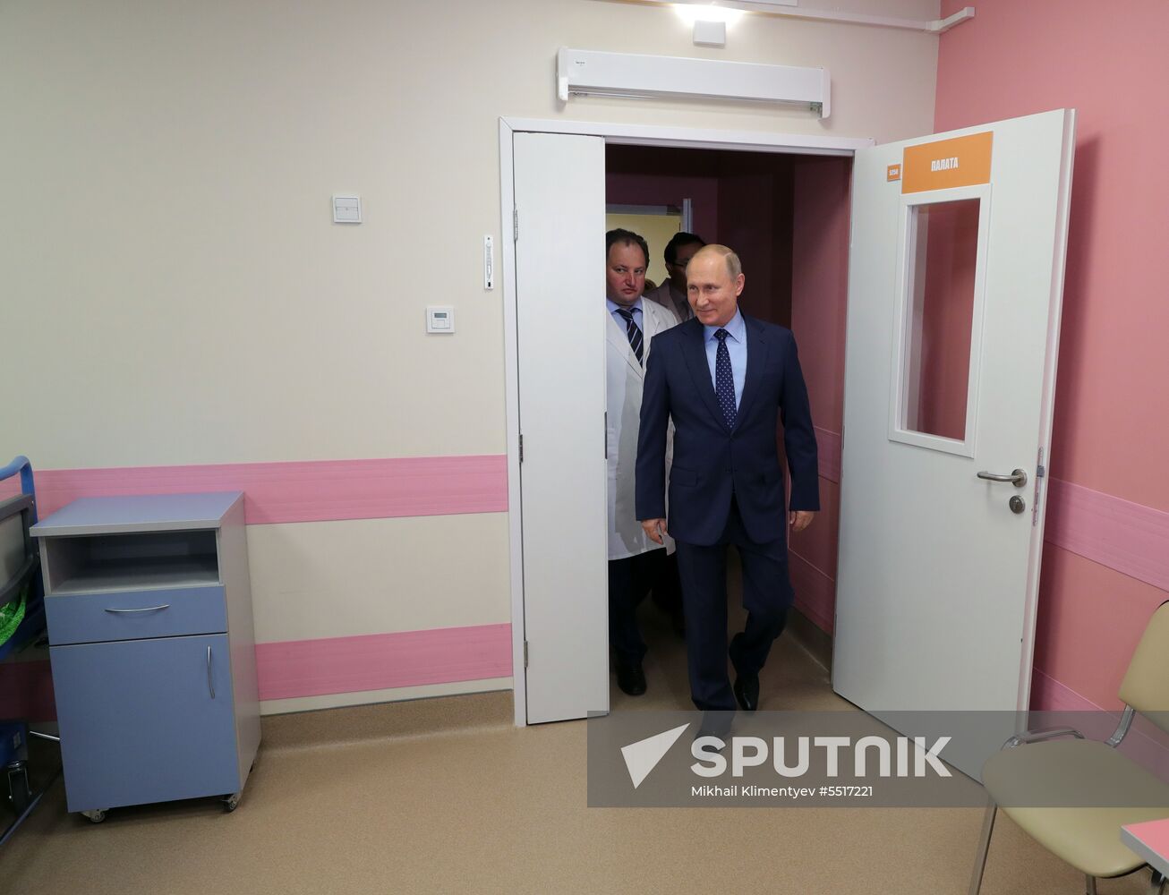 President Vladimir Putin visits Morozov Children's Hospital