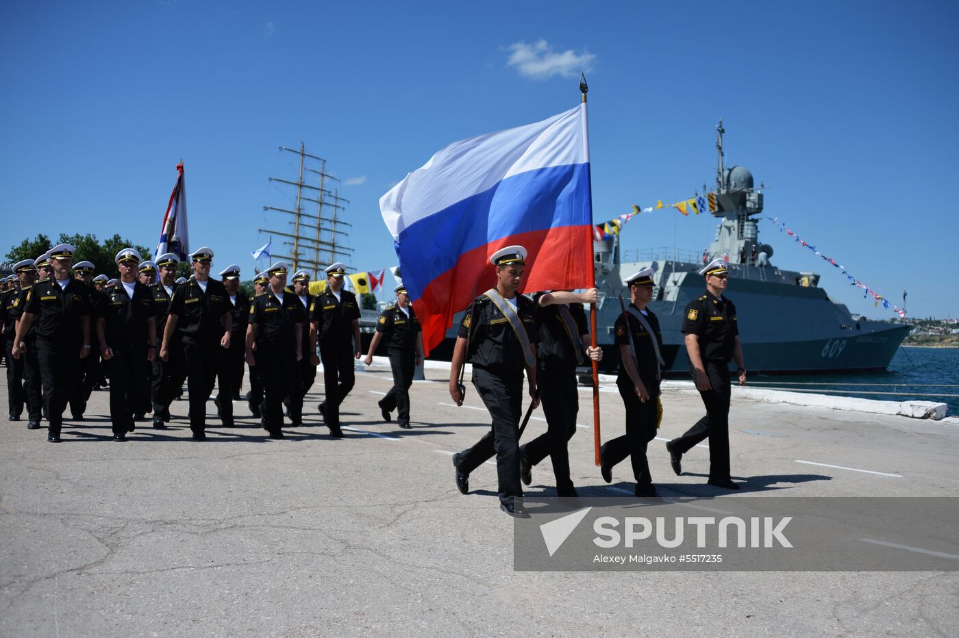 Vyshny Volochek corvette hoists St. Andrew's flag in Sevastopol