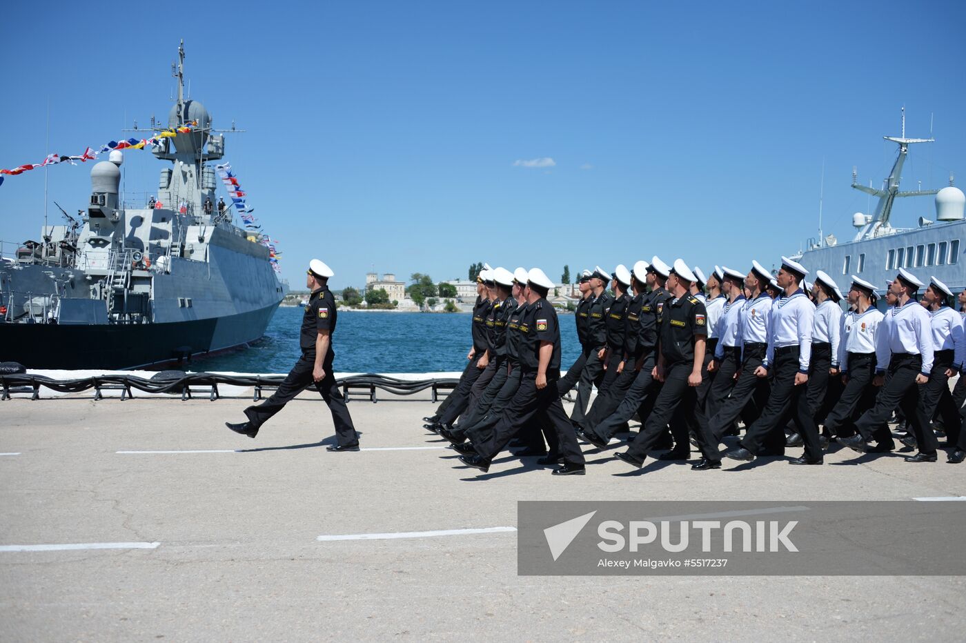 Vyshny Volochek corvette hoists St. Andrew's flag in Sevastopol