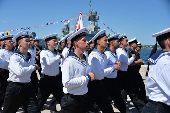 Vyshny Volochek corvette hoists St. Andrew's flag in Sevastopol