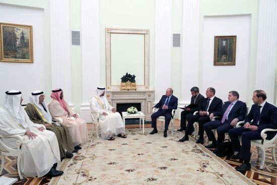 President Putin meets with Crown Prince of Abu Dhabi Mohammed Al Nahyan