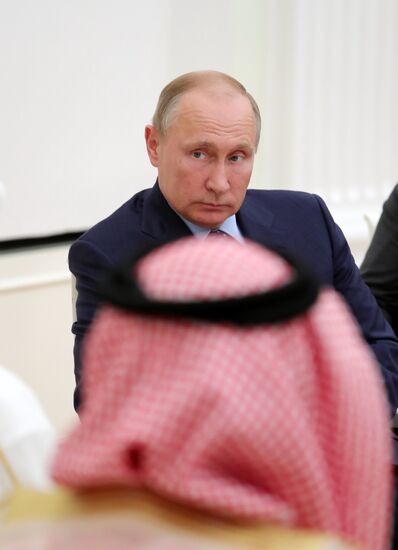 President Putin meets with Crown Prince of Abu Dhabi Mohammed Al Nahyan