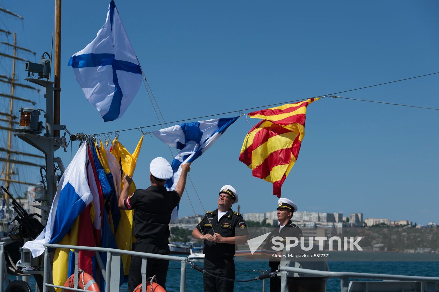 Vyshny Volochek corvette hoists St. Andrew's flag in Sevastopol
