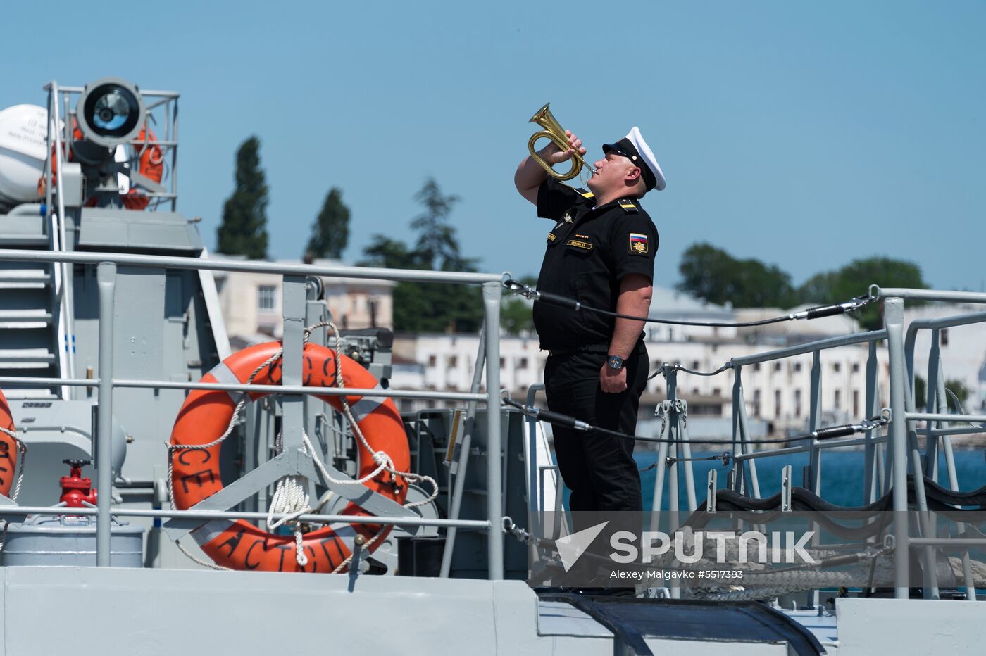 Vyshny Volochek corvette hoists St. Andrew's flag in Sevastopol