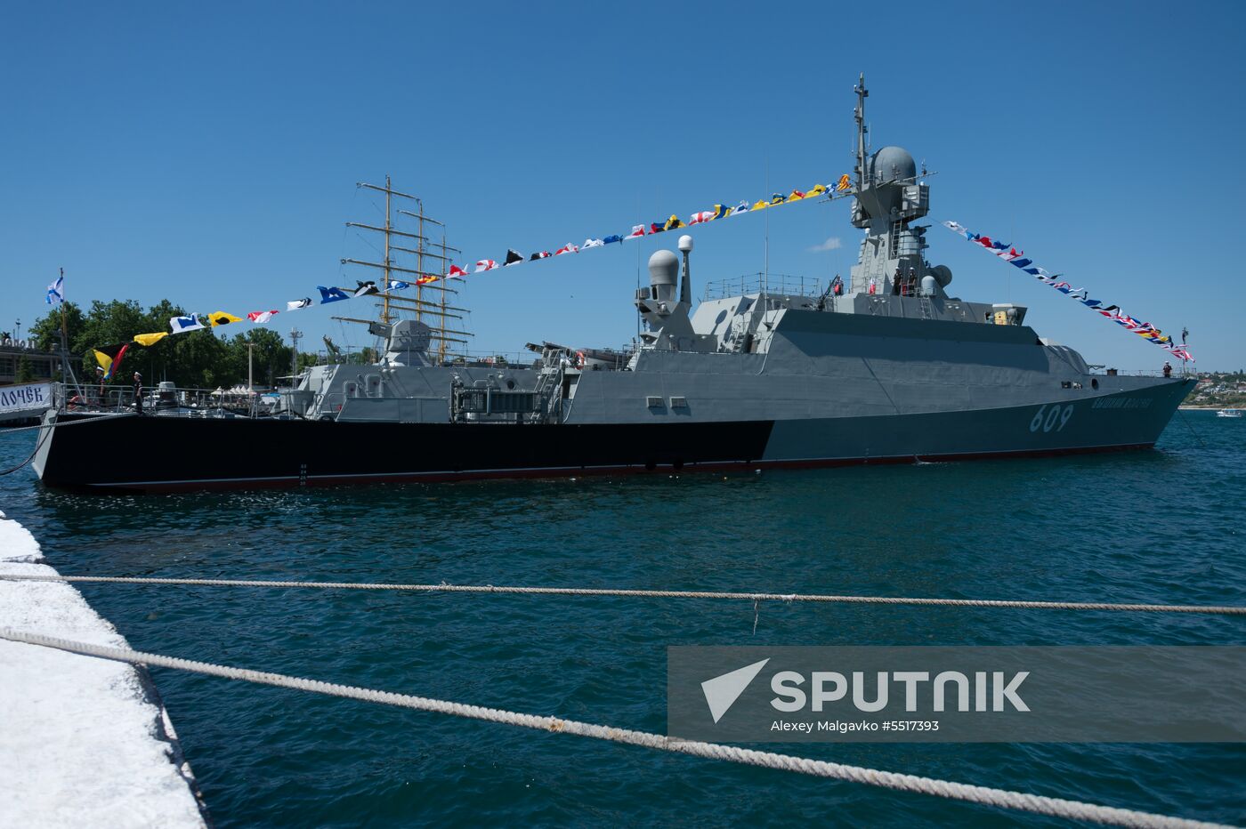 Vyshny Volochek corvette hoists St. Andrew's flag in Sevastopol