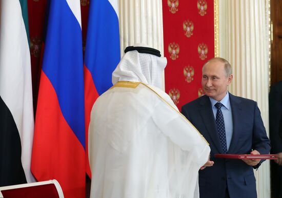 President Putin meets with Crown Prince of Abu Dhabi Mohammed Al Nahyan