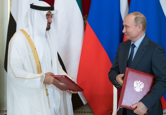 President Putin meets with Crown Prince of Abu Dhabi Mohammed Al Nahyan