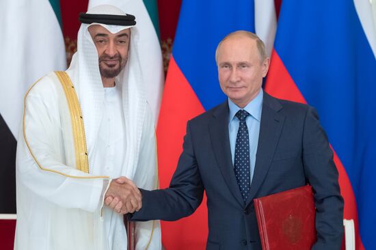 President Putin meets with Crown Prince of Abu Dhabi Mohammed Al Nahyan