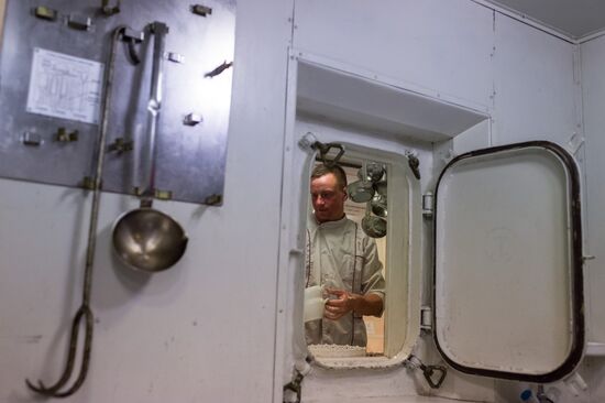 Vyshny Volochek corvette hoists St. Andrew's flag in Sevastopol