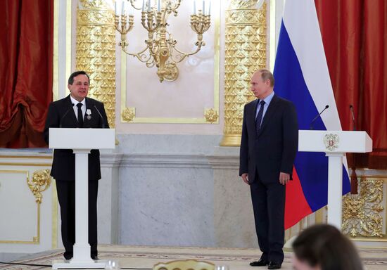 President Vladimir Putin awards Orders of Parental Glory