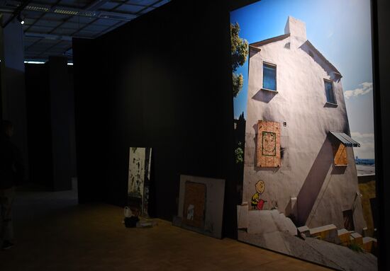 Early show of Banksy exhibition in Moscow