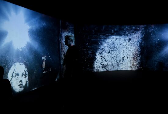 Early show of Banksy exhibition in Moscow