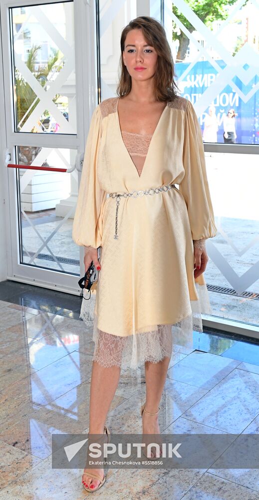 Hello magazine hosts brunch during Kinotavr film festival