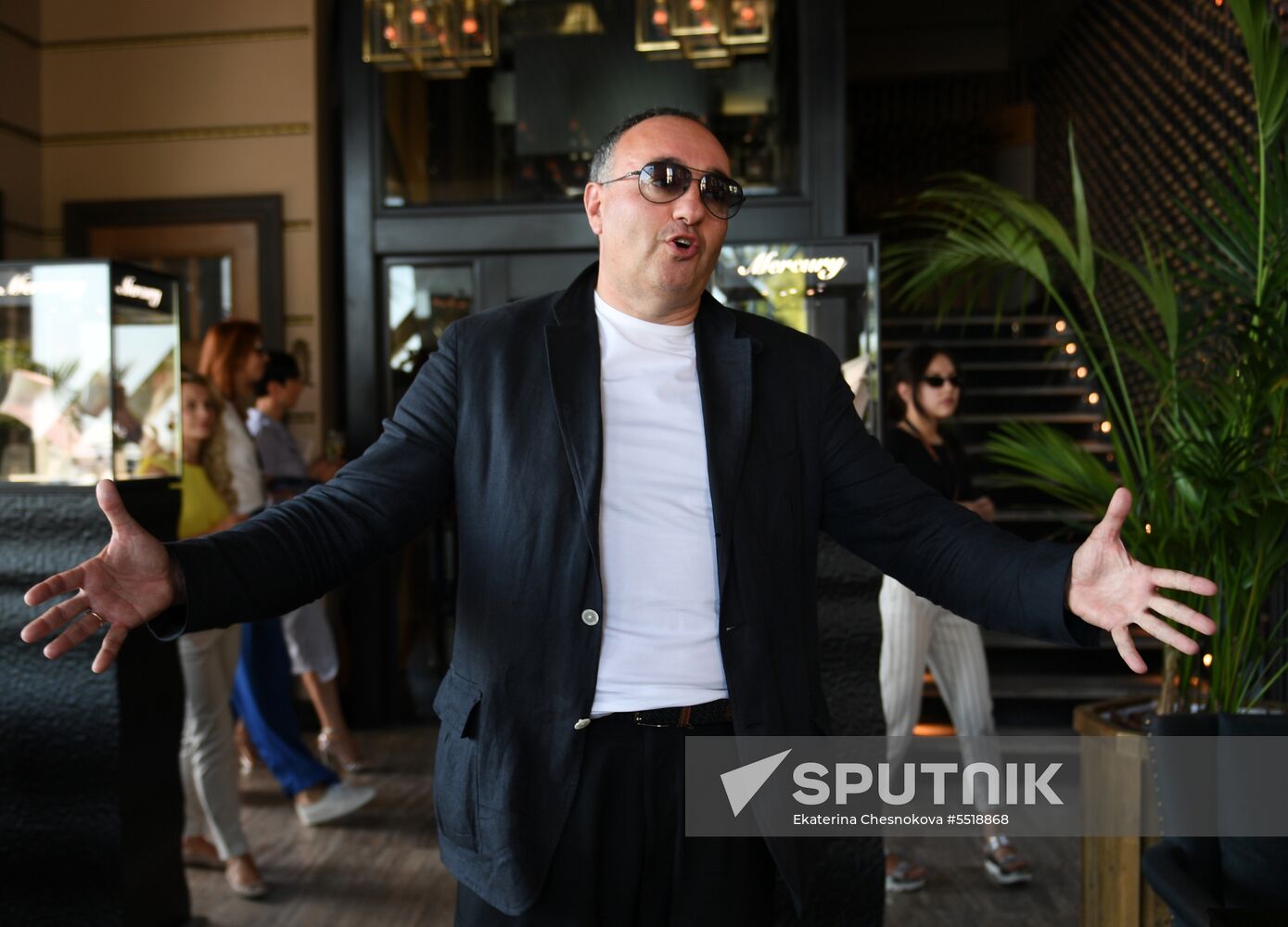 Hello magazine hosts brunch during Kinotavr film festival