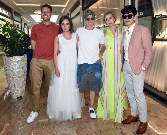 Hello magazine hosts brunch during Kinotavr film festival