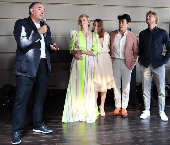 Hello magazine hosts brunch during Kinotavr film festival