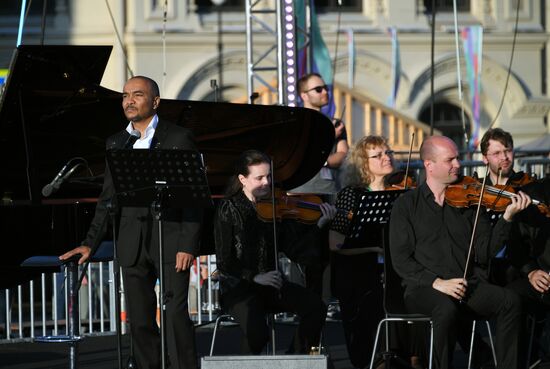Red Square book festival. Day four