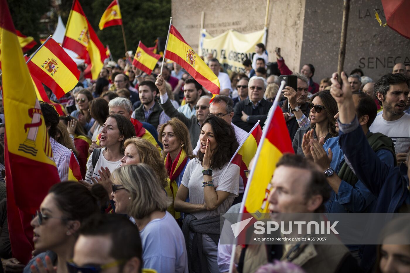 Protest in Madrid against change of government