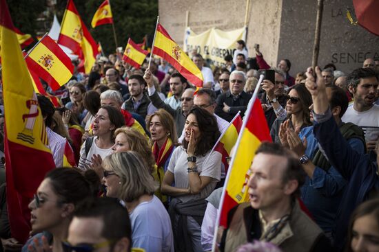 Protest in Madrid against change of government