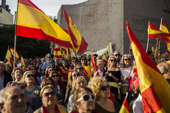 Protest in Madrid against change of government
