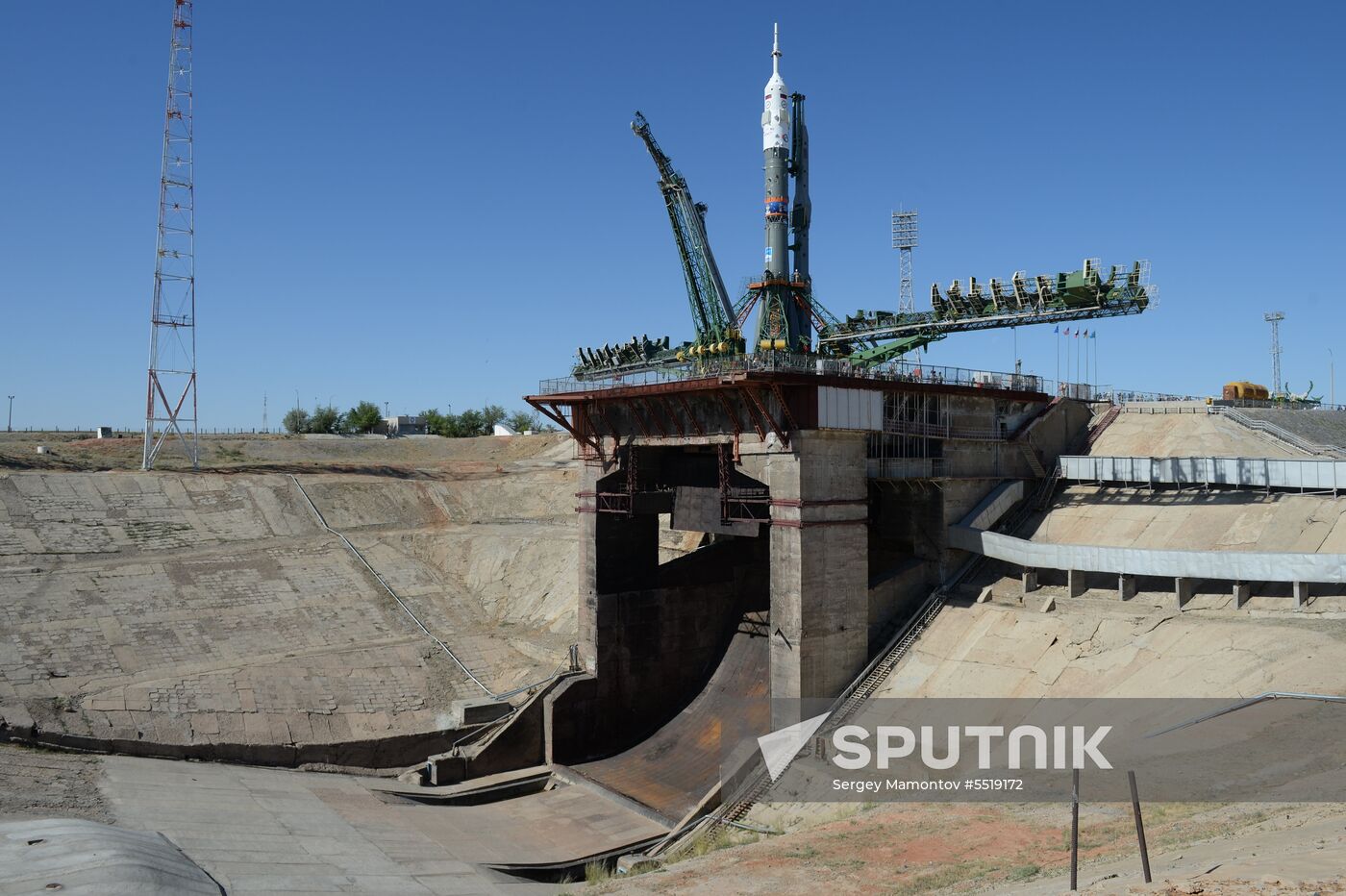 Soyuz-FG launch vehicle delivered to Baikonur launch site