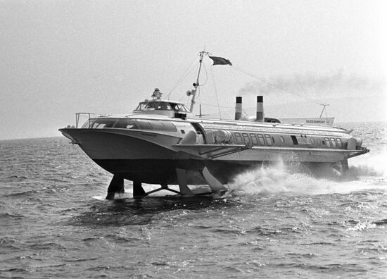 Kometa hydrofoil boat