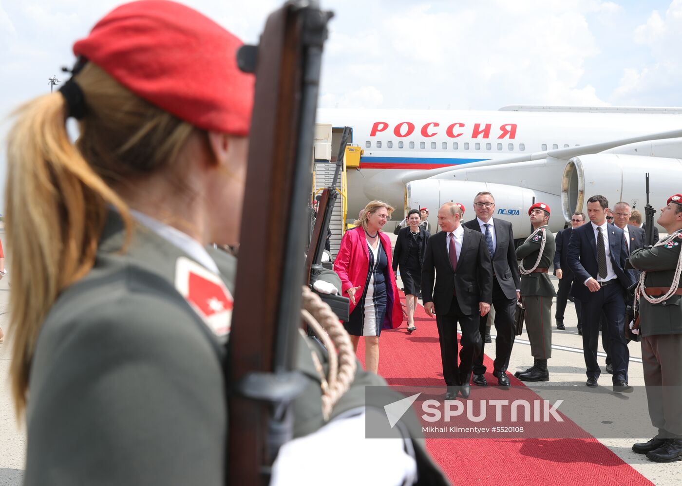 Vladimir Putin pays working visit to Austria