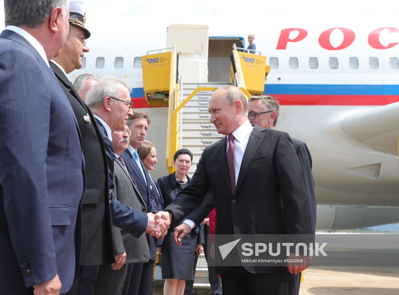 Vladimir Putin pays working visit to Austria