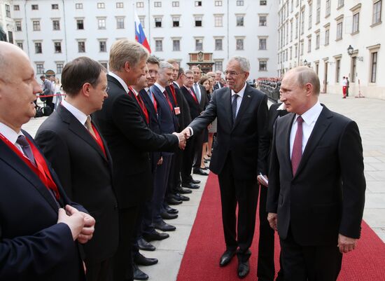 Vladimir Putin pays working visit to Austria