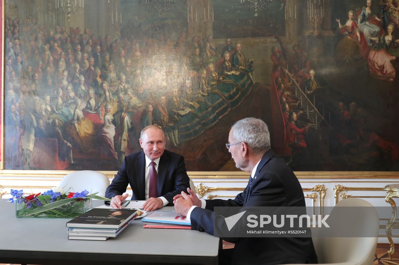 Vladimir Putin pays working visit to Austria
