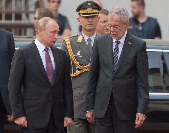 Vladimir Putin pays working visit to Austria