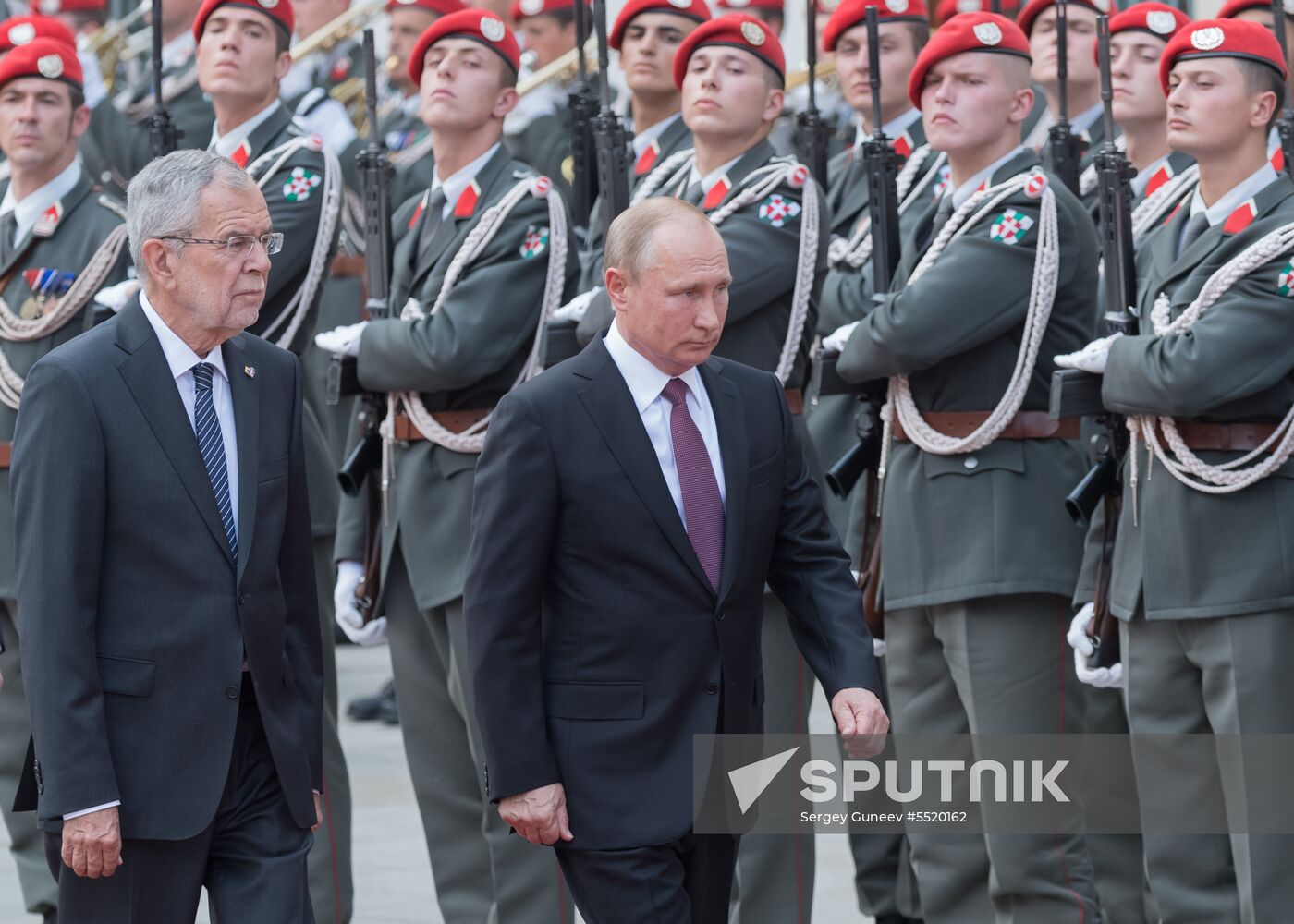 Vladimir Putin pays working visit to Austria