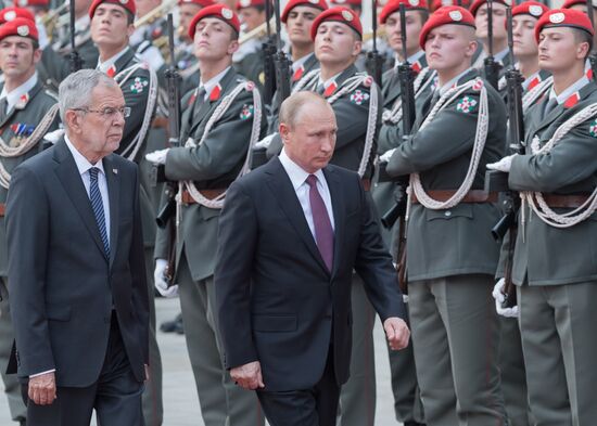 Vladimir Putin pays working visit to Austria