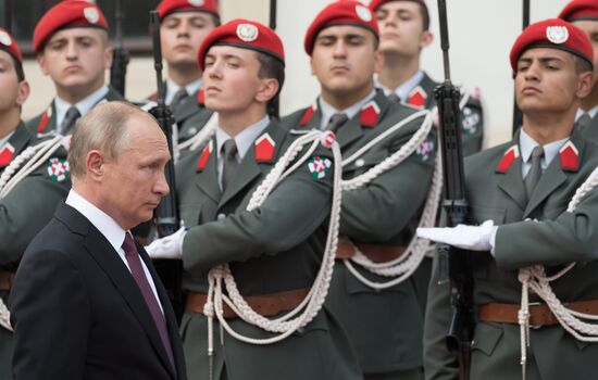 Vladimir Putin pays working visit to Austria