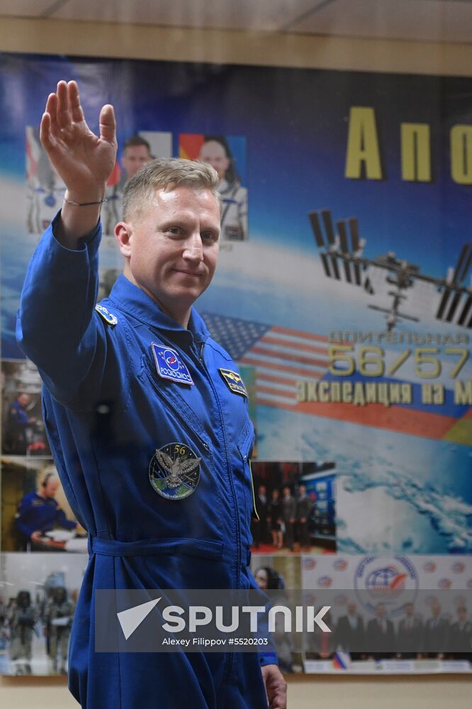 News conference with ISS-56/57 main and backup crews