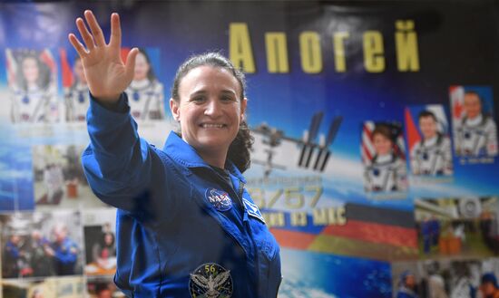 News conference with ISS-56/57 main and backup crews