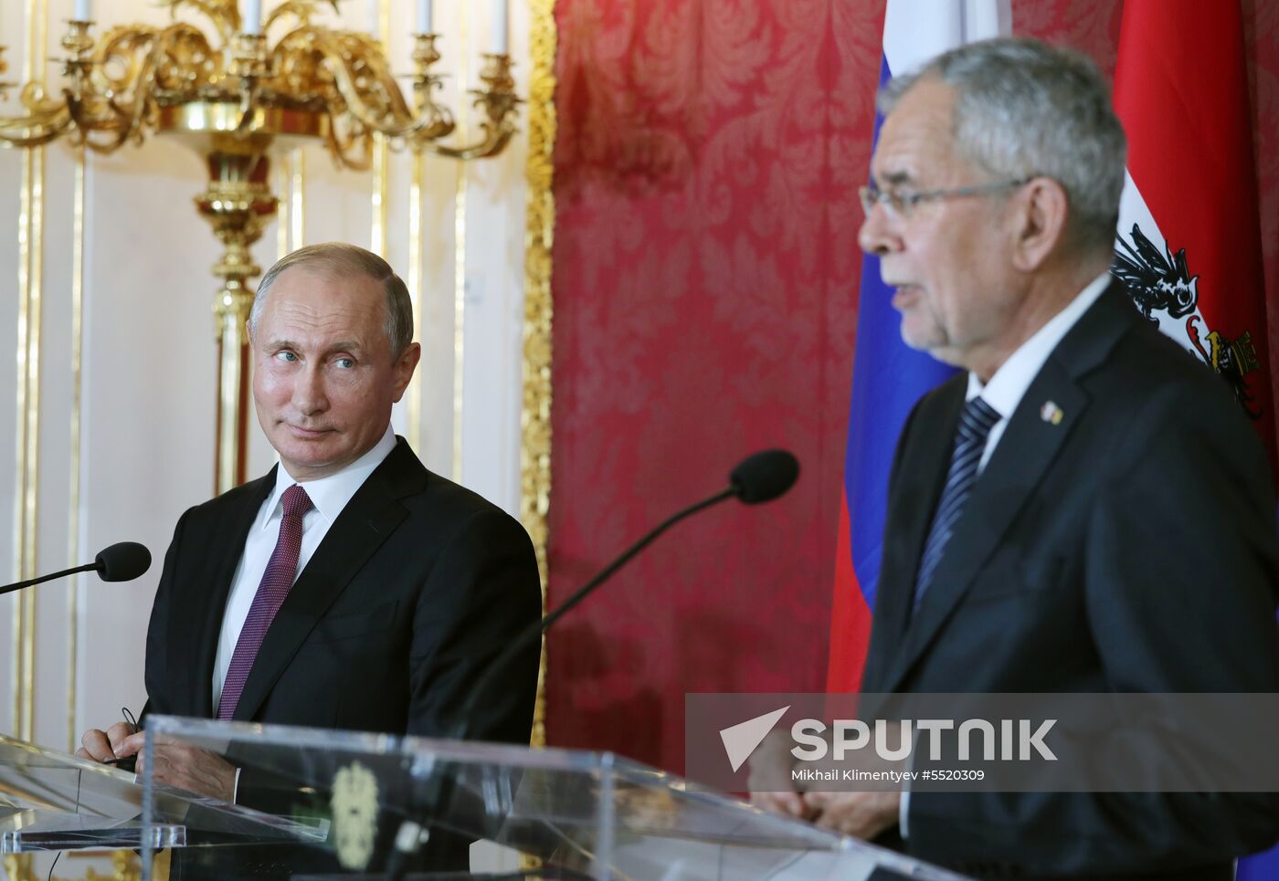 Vladimir Putin pays working visit to Austria