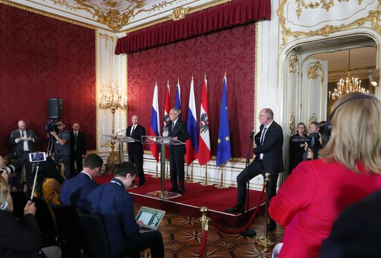 Vladimir Putin pays working visit to Austria