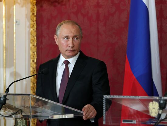 Vladimir Putin pays working visit to Austria