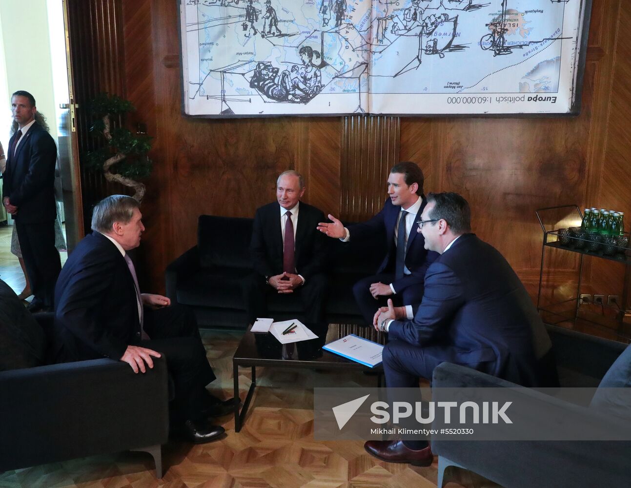 Vladimir Putin pays working visit to Austria