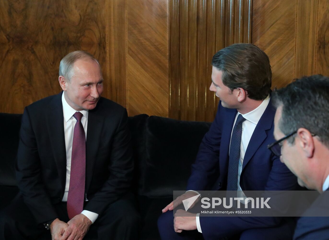 Vladimir Putin pays working visit to Austria